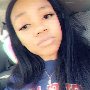 Meet your Posher, Eloise